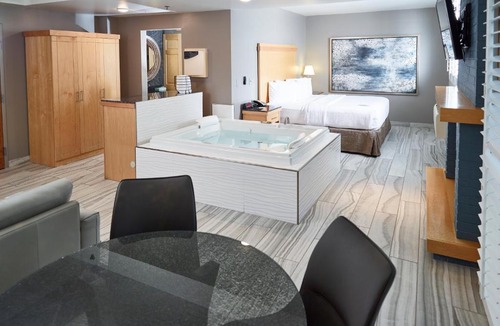 Maplewood Hotel | LivINN Hotel St Paul East/Maplewood