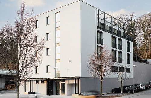 Berg Apartment | Livisit bergapartment 43 - double room 36 sqm - with large south-facing roof terrace