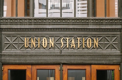 West Loop Gate Apartment | LIVN West Loop Chicago 1 BR