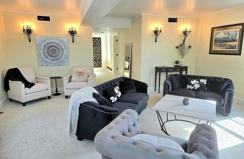 Decorah House | Lizzie's Lofts: Downtown, Spacious Mansion in Vibrant Decorah