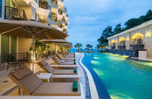 North Pattaya Hotel | LK Emerald Beach - SHA Extra Plus