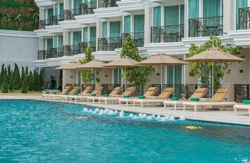 North Pattaya Hotel | LK Emerald Beach - SHA Extra Plus