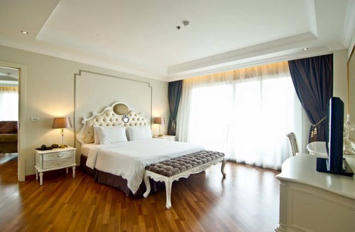 South Pattaya Resort | LK Miracle Suite