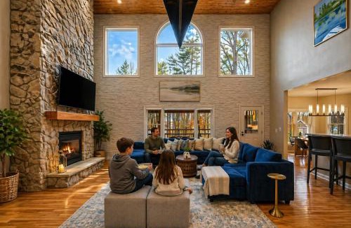 Lakeside Woods House | LKA Luxury Sandy Beach, Sauna, Hot Tub, Firepit