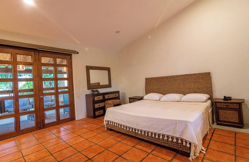 Tlalixtac de Cabrera House | LLovaneli House - HiveNB