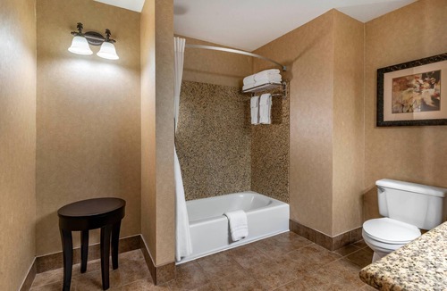 Astoria Hotel | Lloyd Hotel Astoria Bayfront, an Ascend Collection Hotel