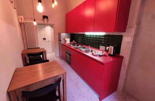 Pisa City Centre Apartment | Lo Strullo - Ground Floor Suite