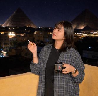 Giza House | LOAY PYRAMIDS VIEW