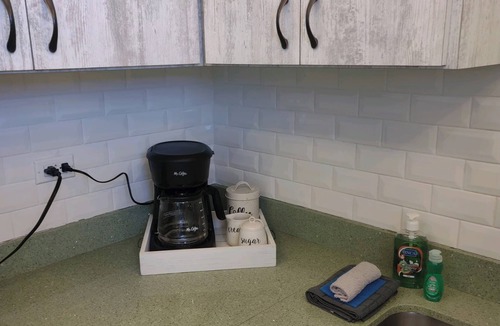 Santurce House | Local Experience! 5 Minutes to Beach; Solar + Cistern & 4 AC Units