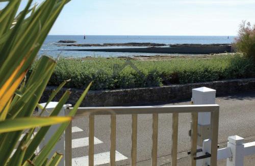 Guilvinec House | LocaLise - Maison E2 au Guilvinec - A 20m de la mer avec jardin et piscine - Tout à pied, plage, port, centre commerces, marché - Wifi inclus - Vue mer de la chambre - Animaux bienvenus - Linge de lit inclus