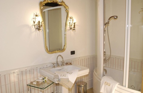 Azzate Hotel | Locanda dei Mai Intees