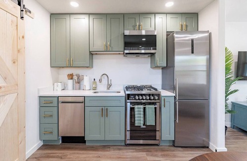 Downtown Tucson Apartment | Located downtown this 1 bedroom 1 bathroom is fully remodeled with your own dedicated electric vehicle charger .