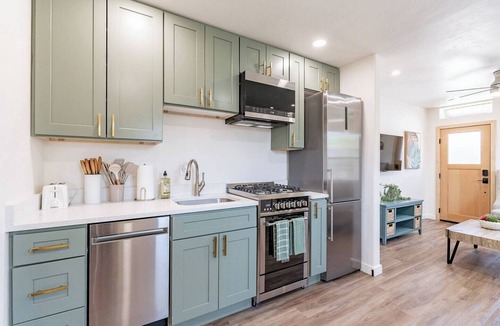 Downtown Tucson Apartment | Located downtown this 1 bedroom 1 bathroom is fully remodeled with your own dedicated electric vehicle charger .