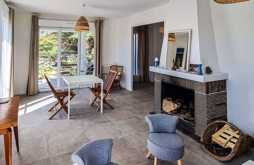 Bourcefranc-le-Chapus Apartment | Located in Bourcefranc-le-Chapus, a stone's throw from the , this family-friendly vacation home welc