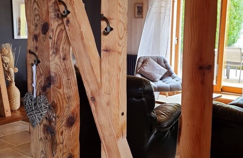 Ney House | Located in the heart of the Jura, close to lakes and waterfalls!