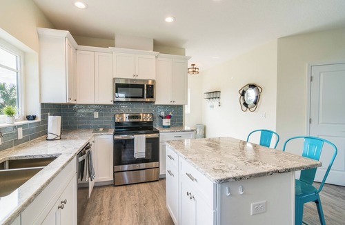 Crystal River House | Located on Crystal River with a magnificent view over the river