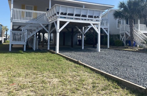 Ocean Isle Beach Cottage | LOCATION! Adorable 4 bedroom Cottage, 2nd row, 151 feet away from beach access