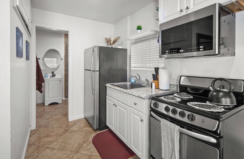 South Mission Beach House | Location And Value! 1 Bedroom Water View Home - South Mission Beach