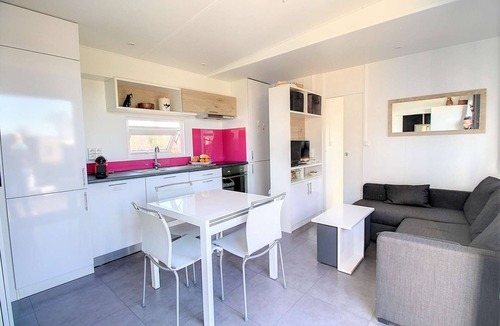 Hudimesnil House | Location Dans un Camping 5 Avec Piscine, Proche Granville et Plages