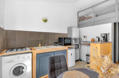 La Robine-sur-Galabre House | Location Gîte Les Iris