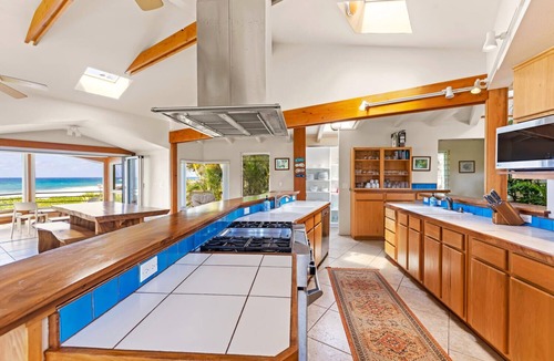 Poipu House | LOCATION! LOCATION! EXTRA SPECIAL RATE 10% OFF: 7 nite stays: 6/1/26 to 6/1/27