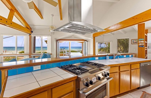 Poipu House | LOCATION! LOCATION! EXTRA SPECIAL RATE 10% OFF: 7 nite stays: 6/1/26 to 6/1/27