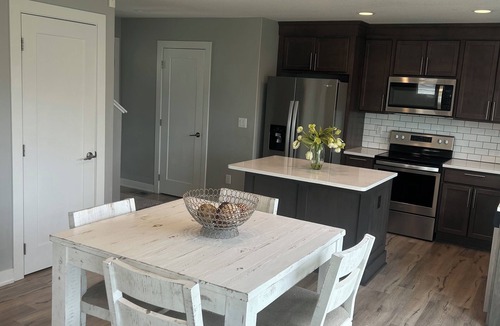 Grimes House | Location, location! Spacious 4-bedroom house in lovely Grimes with WiFi, AC