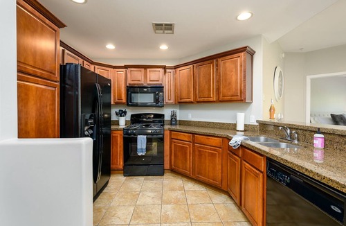 Desert Ridge Condo | Location, Luxury Amenities, Walk to everything!