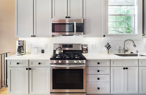 Milan House | Location! Steps Away From St. Charles Avenue!
