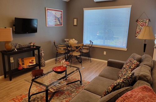 Old Bend Apartment | Location! Walk To Downtown And Old Mill - One Bedroom One Block From The River