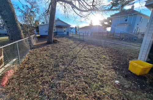 Dubuque House | Location! Walking distance to colleges and hospitals