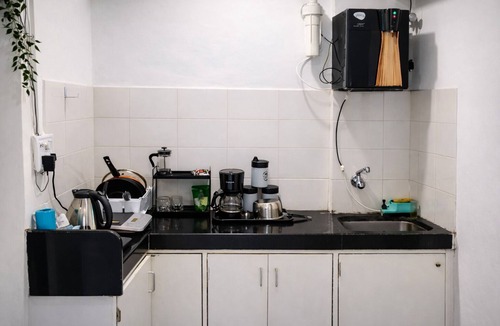 Santacruz West Hostel | Locomo Hostel Express - Stay Work Eat