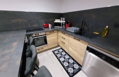 Cuy House | Lodge 20 Personnes en Bourgogne Avec 2 Spas Haut de Gamme