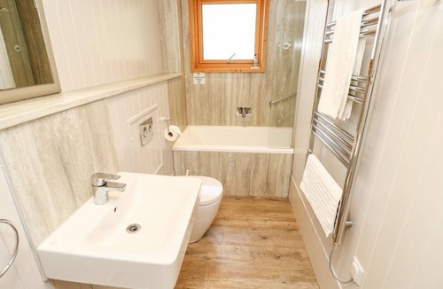 Corfe Castle Cabin | Lodge 21, Corfe Castle