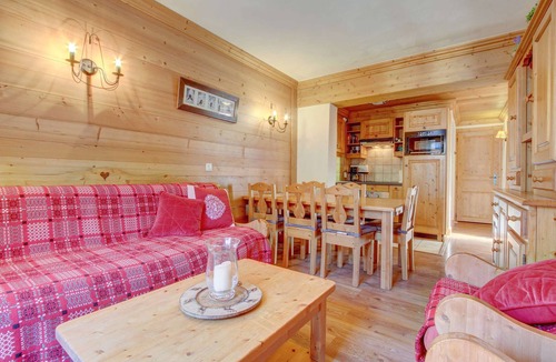 Morzine Apartment | Lodge 8 : Comfortable two bedrooms close to centre