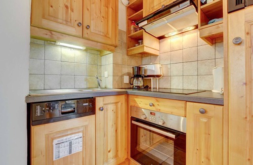 Morzine Apartment | Lodge 8 : Comfortable two bedrooms close to centre