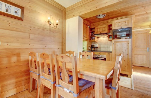 Morzine Apartment | Lodge 8 : Comfortable two bedrooms close to centre