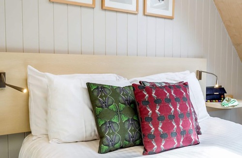 Corfe Castle Cabin | Lodge 8, Corfe Castle