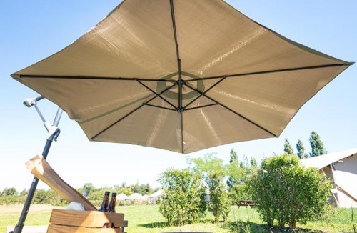 Target Other | Lodge des Bois Jacuzzi