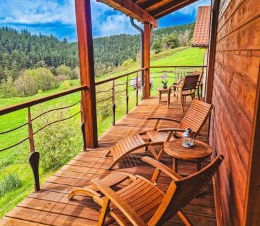 Saint-Pierre-Eynac Hotel | Lodge LES JARDINS D'ESPALADOUS