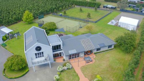 Hastings House | Lodge On St Georges