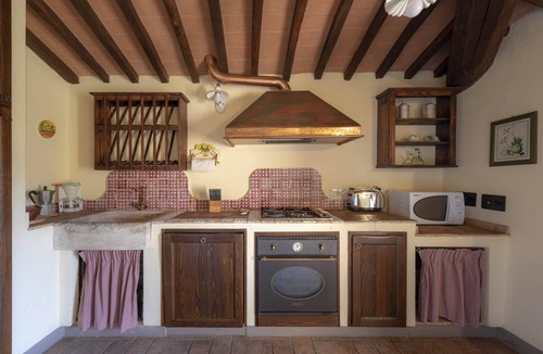 Simignano Apartment | Lodging in Casole Elsa,Siena,pool,Wi-Fi,terrace,barbecue,family friendly,sleep 7