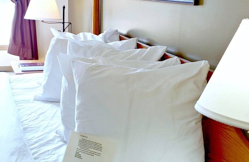 Berlin Hotel | Lodging on the Square