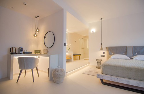 Ios Town Hotel | Lofos Village Hotel