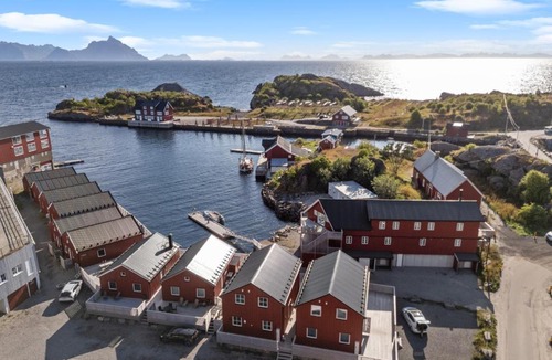Stamsund Villa | Lofoten Finnvika Lodges