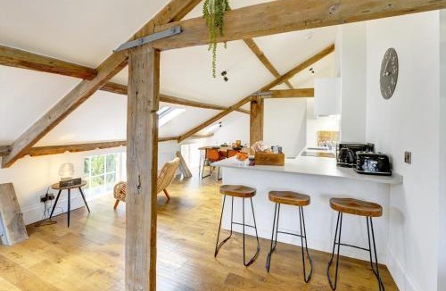 Lofthouse Apartment | Loft 11 - Unique Apartment with Stunning Views