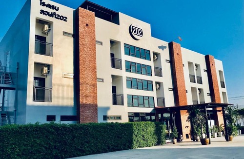 Khlong Song Ton Nun Hotel | Loft 202 Hotel