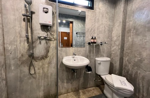 Khlong Song Ton Nun Hotel | Loft 202 Hotel