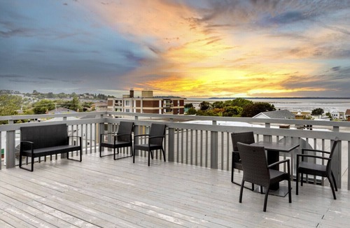 Rimouski Apartment | Loft 306 - Rooftop - Downtown - 55" TV