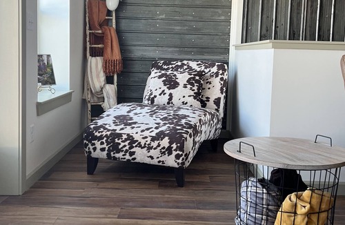 Oneonta Apartment | Loft apartment in entertainment district of town for the family!